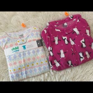 Set of Carter’s Pajama’s (with feet)